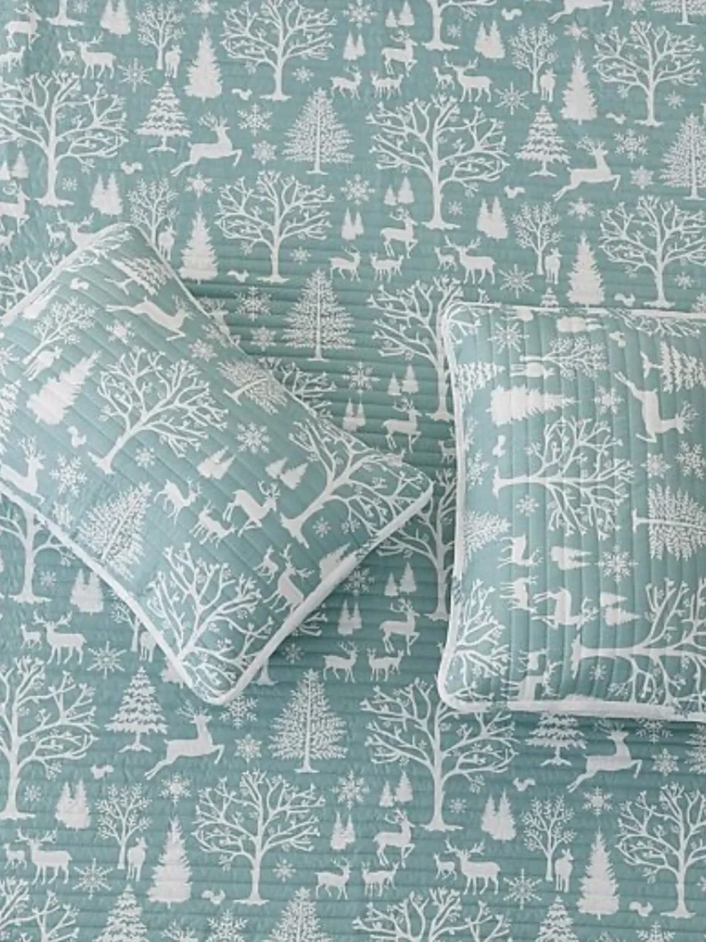 Winter Enchanted Woods Quilt Set Sage Green Woodland Pattern (Includes 2 Shams)
